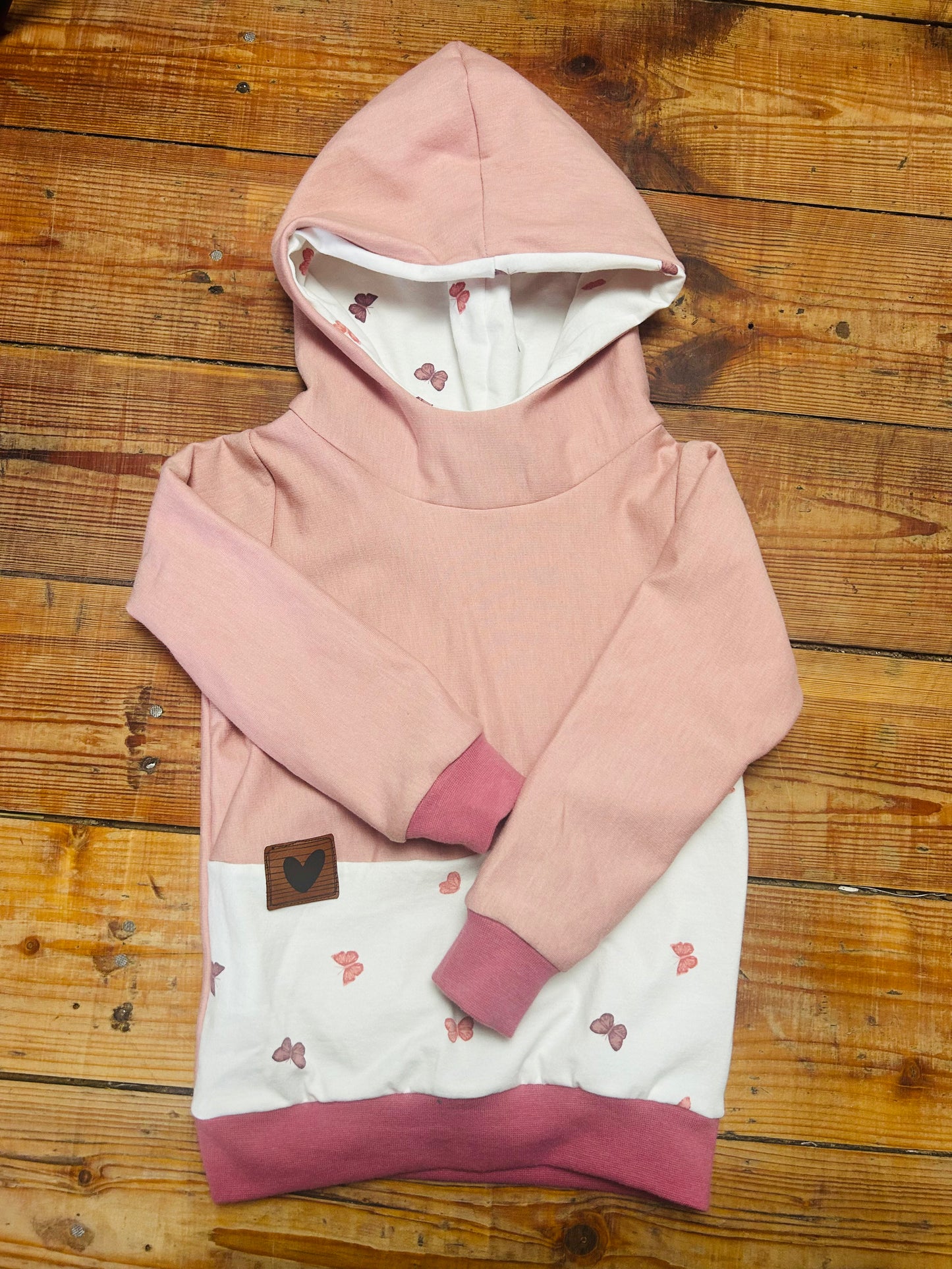 Hoodie mit Kapuze 104