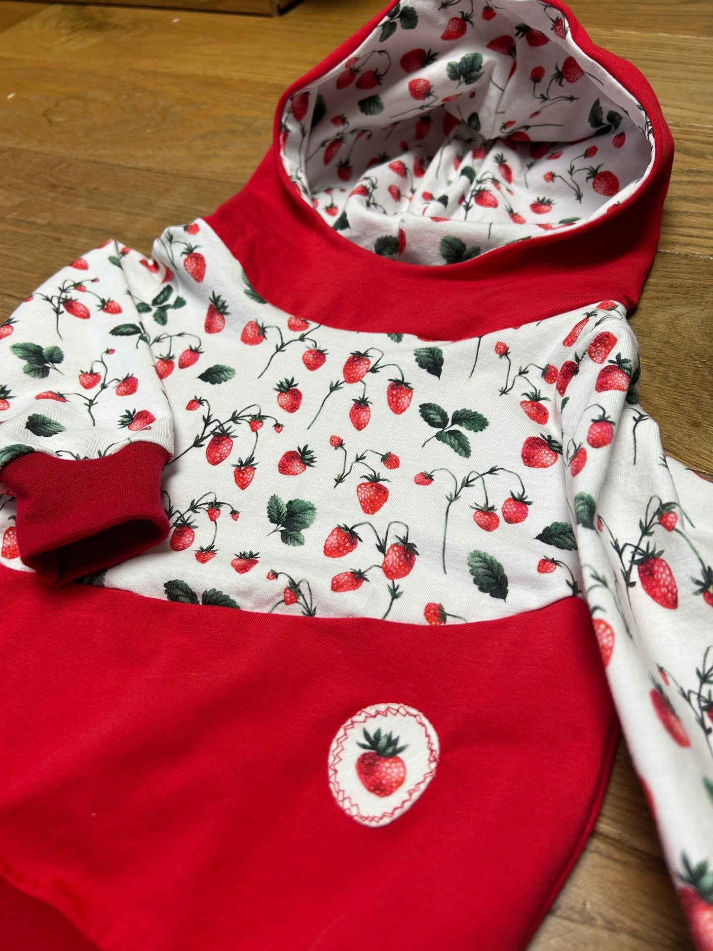 Hoodie mit Kaputze 80